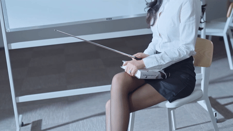 完蛋我被美女包围了手机版图3