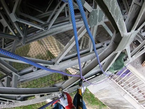 穿越火线踏空跳怎么跳[图1]