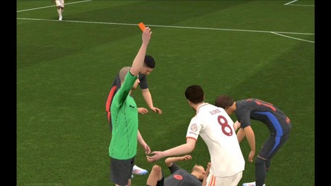 实况足球怎么搏犯规[图2]