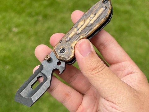 怎么用绝地求生撬棍