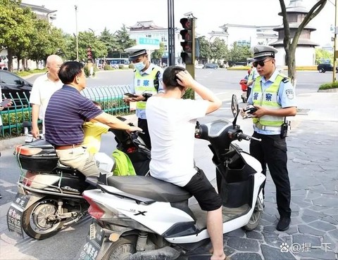 交警纪元得的什么病