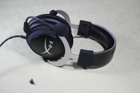 玩穿越火线用什么耳机好[图2]