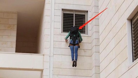 绝地求生怎么打破窗户