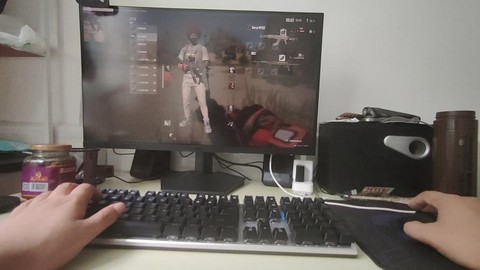 绝地压枪宏怎么设置