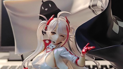 碧蓝航线欧根带什么炮