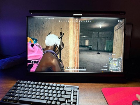 绝地求生卡墙里怎么办[图2]