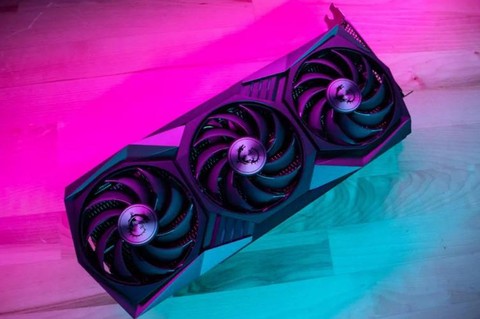 玩穿越火线什么显卡好