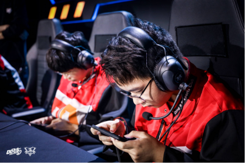 qq飞车怎么刷名师点