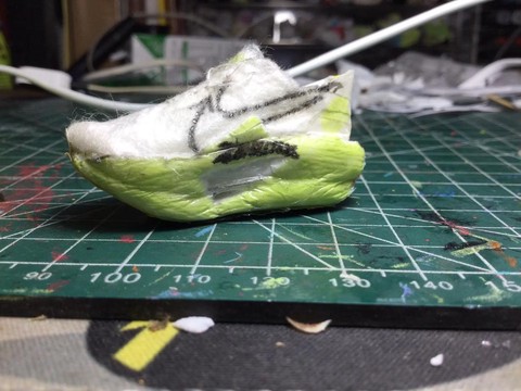 神奇宝贝跑鞋怎么做[图1]