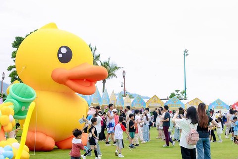 天天酷跑大黄鸭配什么