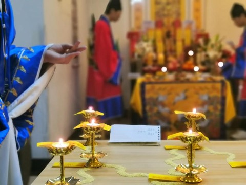 九阴真经神灯怎么用[图2]