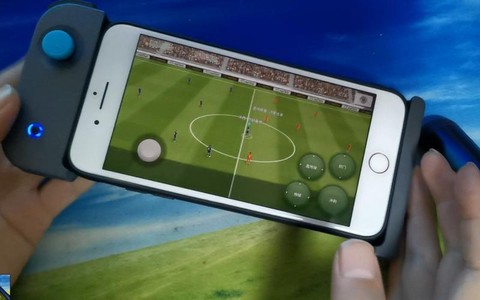 实况足球怎么调摇杆