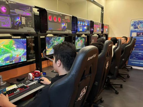 网吧英雄联盟怎么玩[图1]