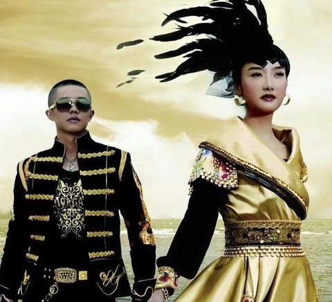 凤凰传奇怎么认识的