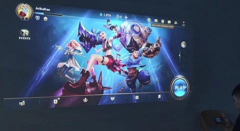 英雄联盟怎么定屏幕