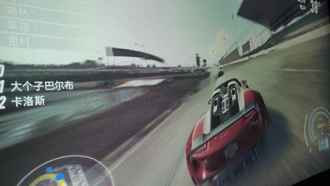 极品飞车21怎么逃跑