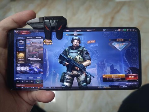 怎么用手机玩穿越火线[图1]