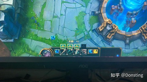 英雄联盟怎么缩小全屏