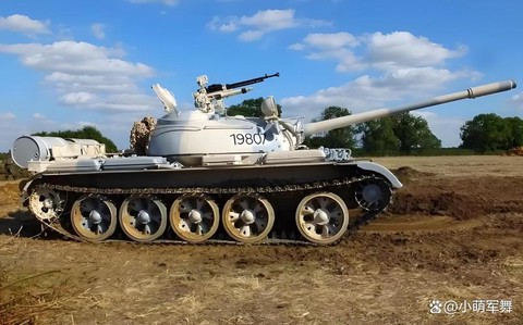 坦克世界t54用什么炮[图1]