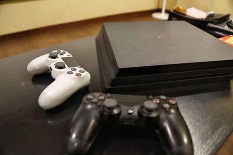 狼人杀怎么扔拖鞋连续[图1]