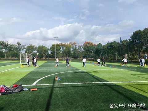 球球大作战踩球怎么踩